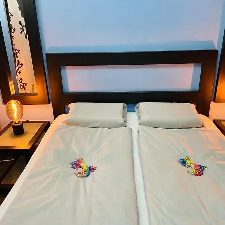 Lizards Lounge - Tanife Beim Yumbo Apartamento