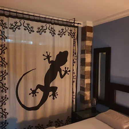 Lizards Lounge - Tanife Beim Yumbo * Πλάγια ντελ Ινγκλές