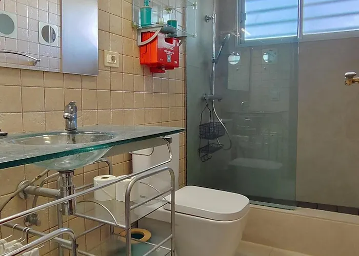 Lizards Lounge - Tanife Beim Yumbo *