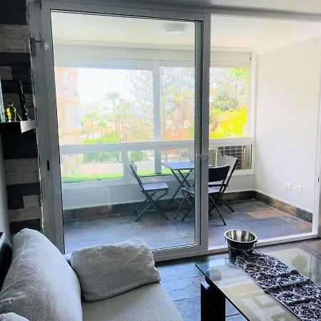 Lizards Lounge - Tanife Beim Yumbo アパート プラヤ・デル・イングレス